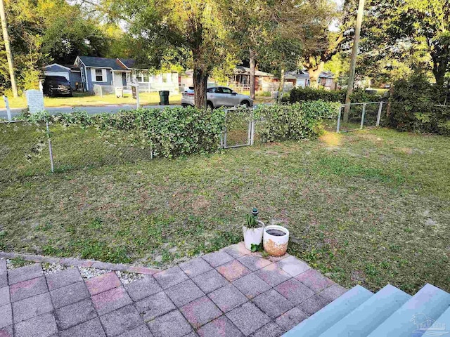 407 Rue Max St, Pensacola, FL 32507 - view of yard