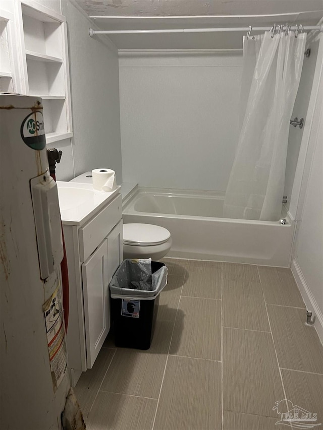 full bathroom with shower / bath combination with curtain, vanity, and toilet