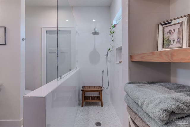 920 W Chase St, Pensacola, FL 32502 - bathroom featuring walk in shower
