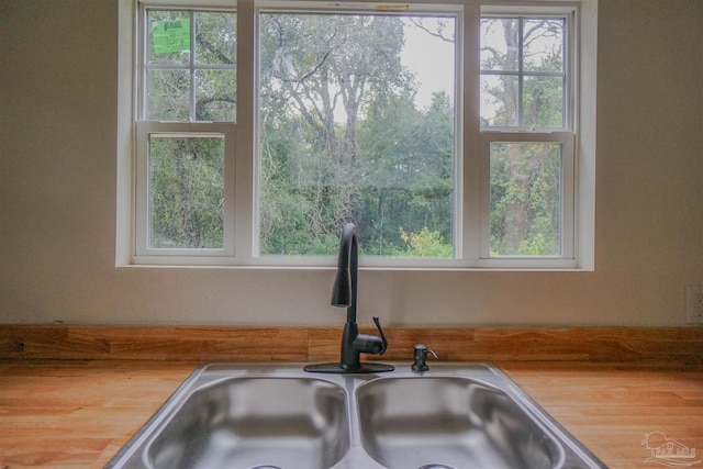 details with sink