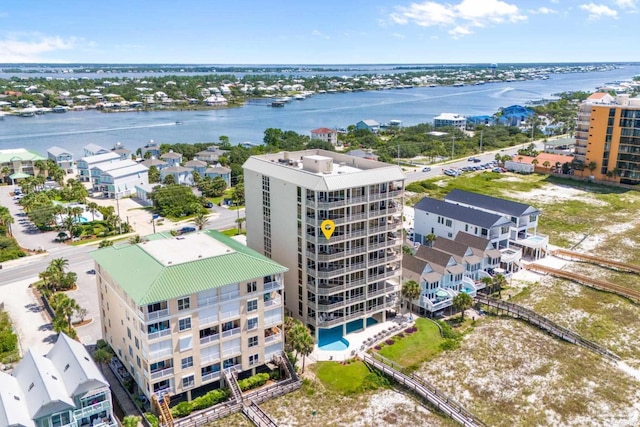 bird's eye view with a water view