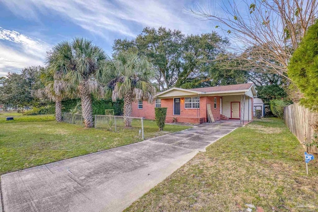 view of front of home with a front lawn