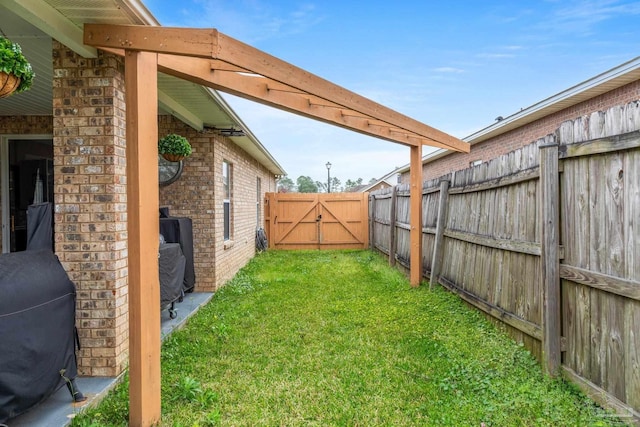 10108 Castleberry Blvd, Pensacola, FL 32526 - view of yard with a gate