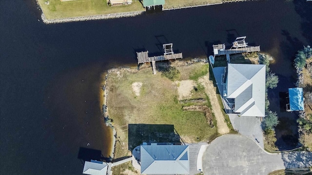 Listing photo 3 for 5518 Sea Spray Dr, Pensacola FL 32507