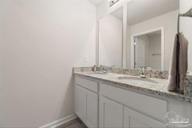 bathroom with vanity