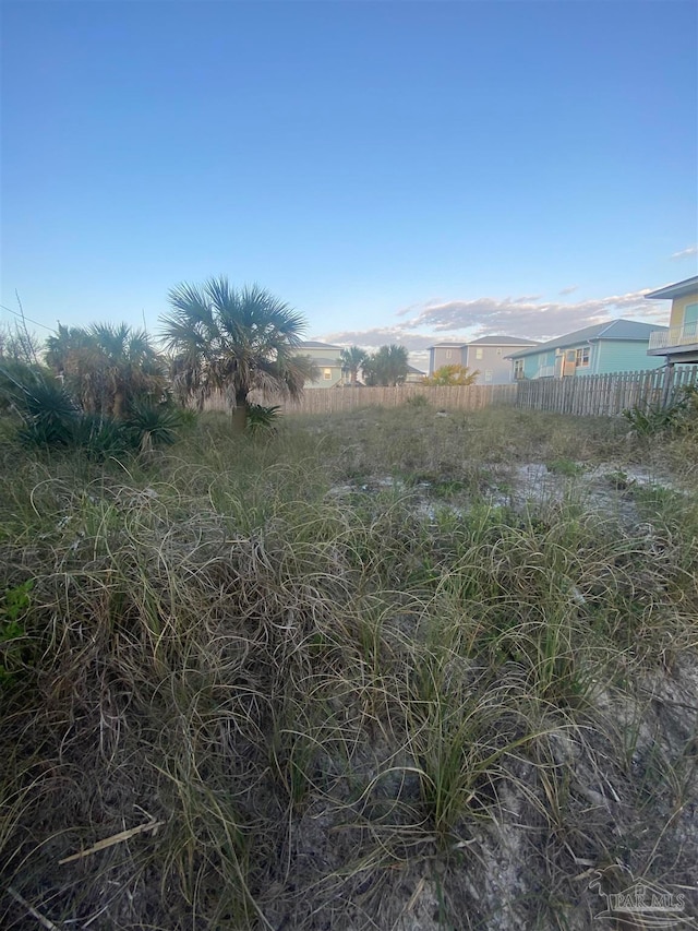 Listing photo 3 for 208 Via Deluna Dr, Pensacola Beach FL 32561