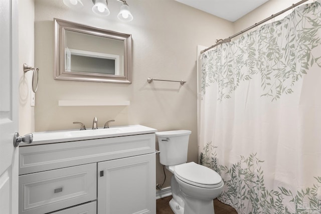 1010 W Lloyd St, Pensacola, FL 32501 - bathroom featuring toilet and vanity