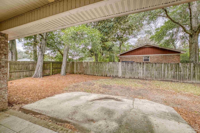 view of yard with a patio