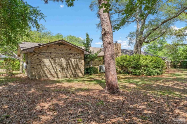 3481 Summit Blvd, Pensacola, FL 32503 - view of yard