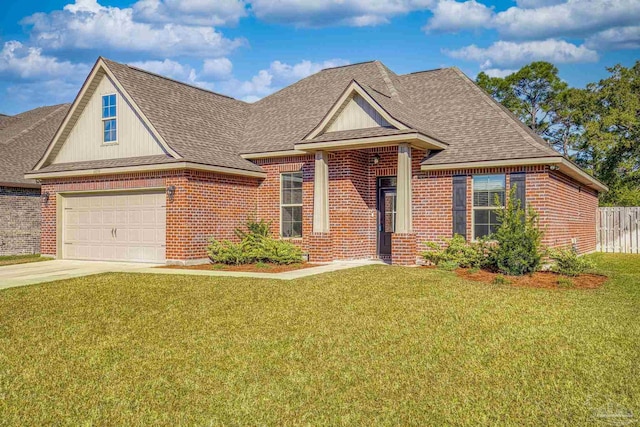 view of front of house with a front lawn