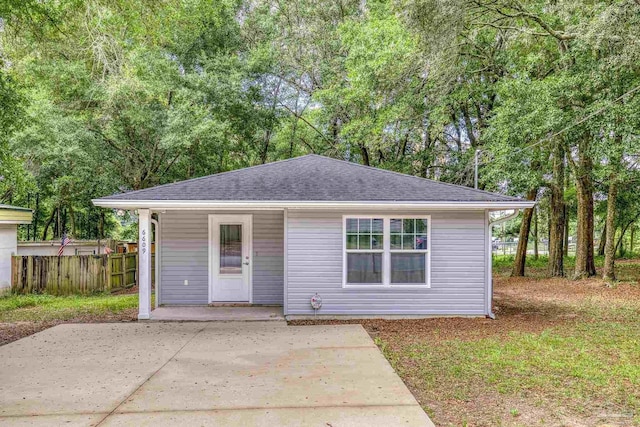 6609 Cedar St, Milton, FL 32570 - bungalow featuring roof with shingles