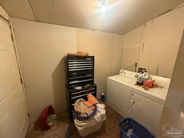 laundry room featuring washer and dryer