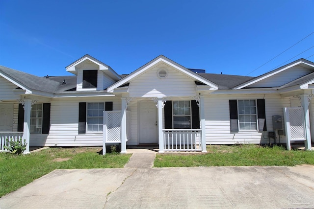 view of front of property with a porch