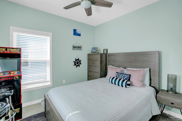 bedroom featuring ceiling fan