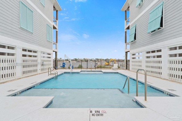 view of swimming pool