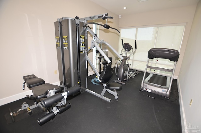 gym with recessed lighting and baseboards