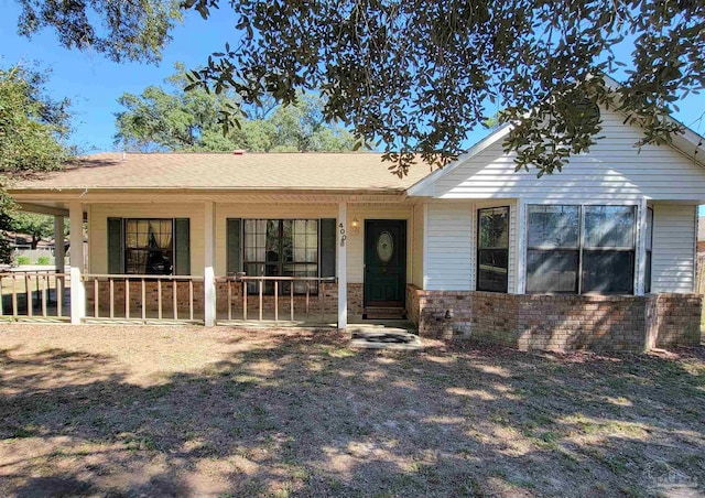 view of front of home featuring covered porch