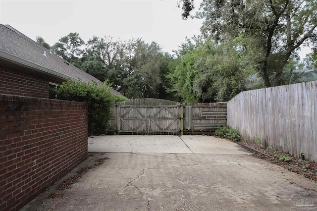 4436 Soundside Dr, Gulf Breeze, FL 32563 - view of patio / terrace with a gate