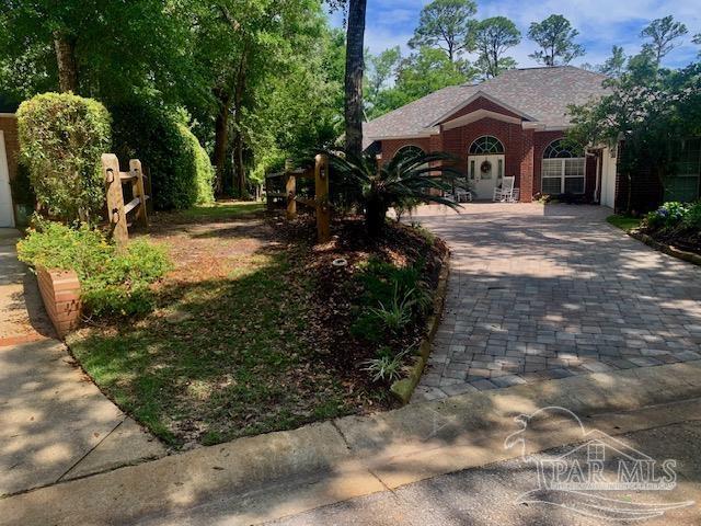 9517 Lorikeet Ln, Pensacola, FL 32507