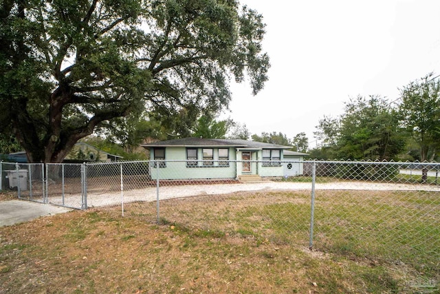 ranch-style house with a front yard