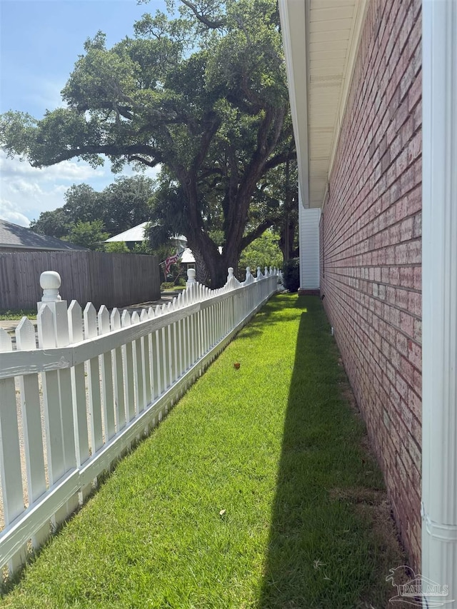1450 N 11th Ave, Pensacola, FL 32503 - view of yard