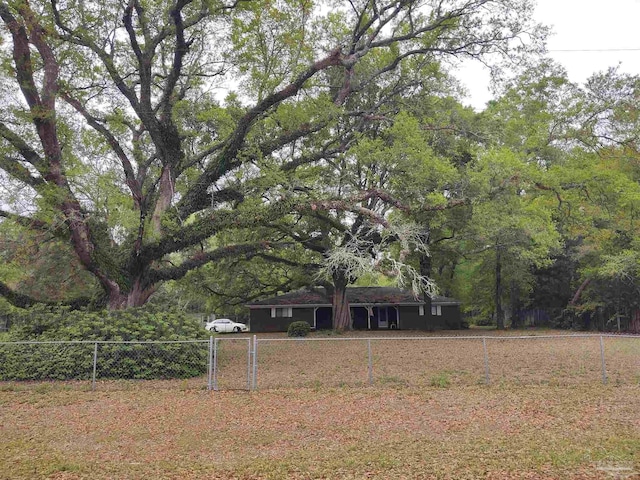 view of yard with a fenced front yard