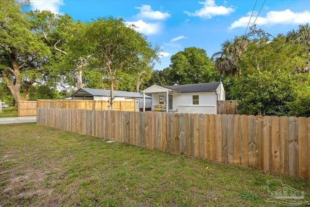 202 Henry St, Pensacola, FL 32507 - view of yard