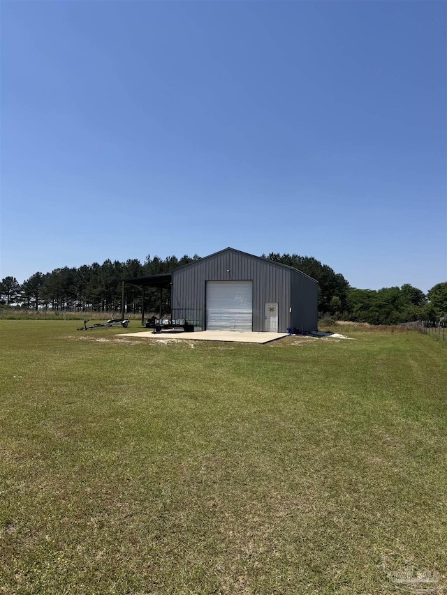 view of outdoor structure with an outdoor structure