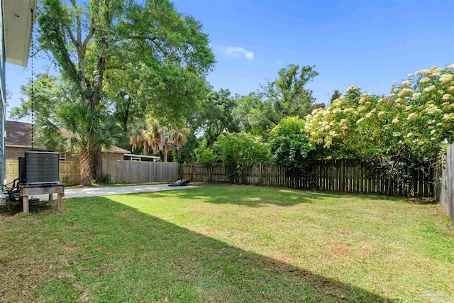 277 Seamarge Ln, Pensacola, FL 32507 - view of yard with central AC