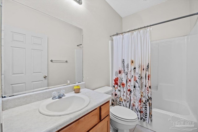 5761 Twisted Oak Ct, Pace, FL 32571 - bathroom featuring toilet, shower / bath combo, and vanity