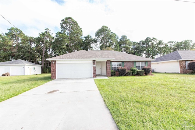 ranch-style house featuring a front yard