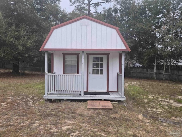 view of outbuilding