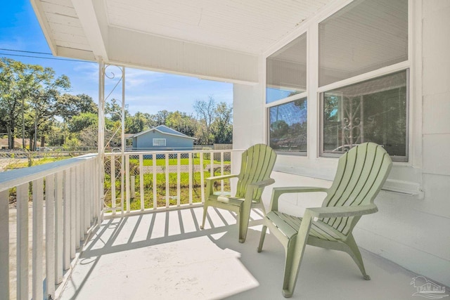 view of sunroom / solarium