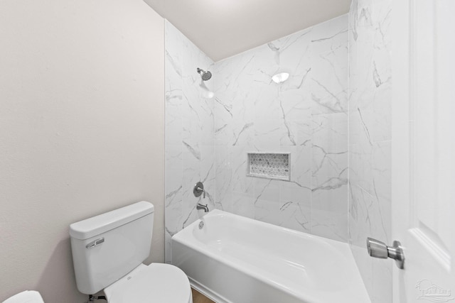 full bath with toilet and tub / shower combination