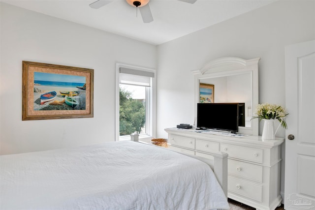 bedroom featuring ceiling fan