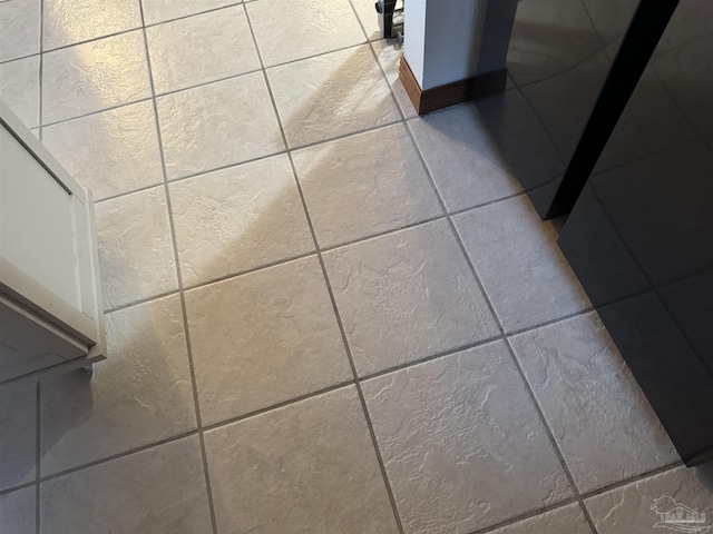 8156 Pompano St, Navarre, FL 32566 - view of interior details
