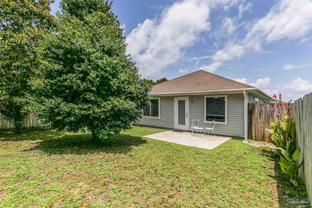 5397 Fawn Ridge Dr, Gulf Breeze, FL 32563 - back of house with a fenced backyard and a patio