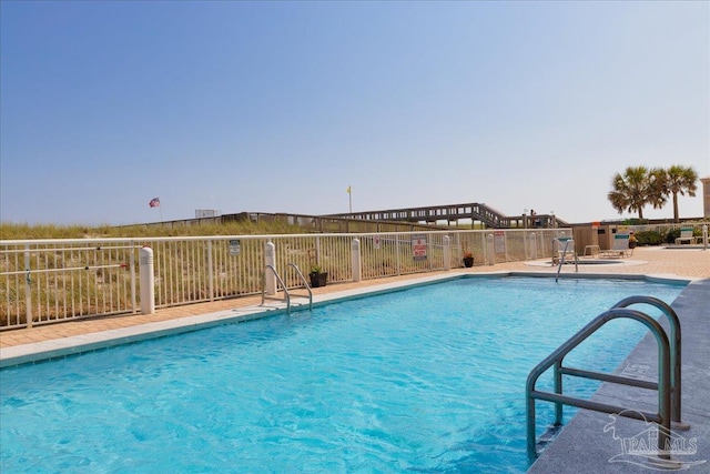 view of swimming pool