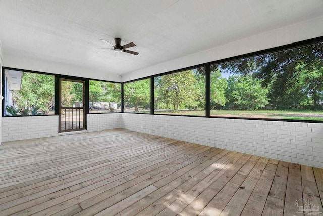 5547 Kauffman Rd, Milton, FL 32583 - unfurnished sunroom featuring ceiling fan and healthy amount of natural light