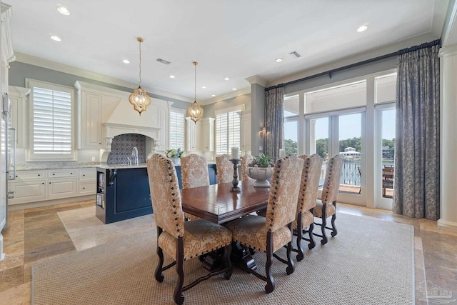 3410 N 18th Ave, Pensacola, FL 32503 - dining area featuring ornamental molding, visible vents, and recessed lighting
