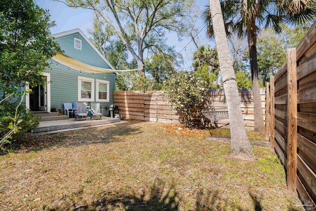 view of yard with a patio