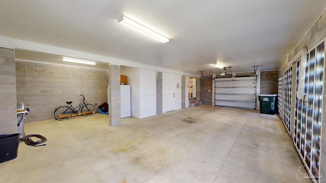 14379 Cordgrass Ln, Pensacola, FL 32507 - garage with concrete block wall