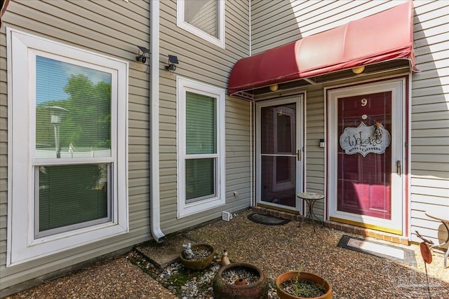 view of entrance to property