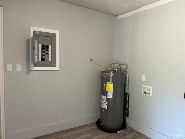 2500 Inda Ave, Pensacola, FL 32526 - utilities featuring electric water heater and electric panel