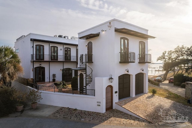 view of front of house featuring a garage