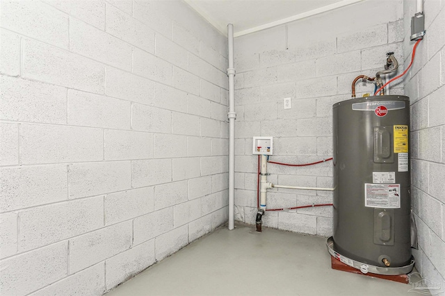 808 Woodland Dr, Pensacola, FL 32503 - utility room with electric water heater