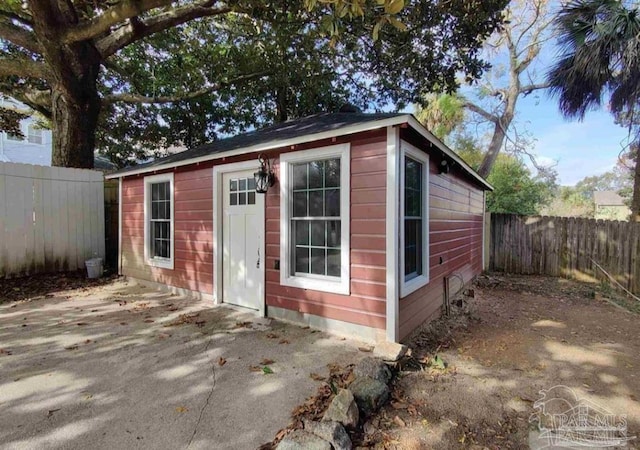 view of outbuilding