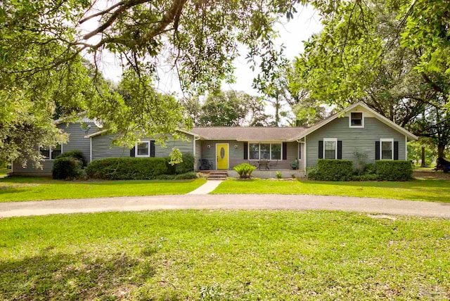 14574 N County Rd 65, Foley, AL 36535 - ranch-style home featuring a front lawn