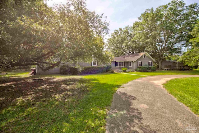 14574 N County Rd 65, Foley, AL 36535 - view of front of home with a front lawn