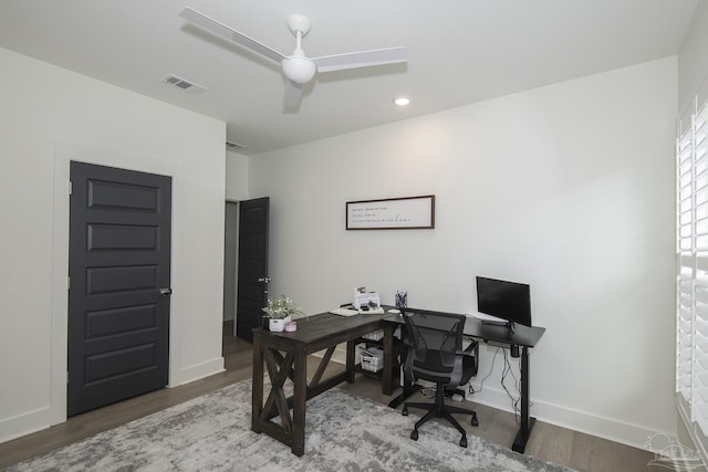 office area with hardwood / wood-style floors